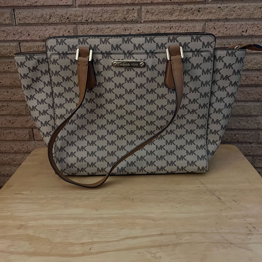 Michael Kors DEE DEE satchel